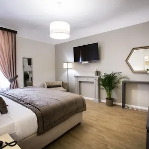 Chic & Town Luxury Bed & Breakfast Rom
